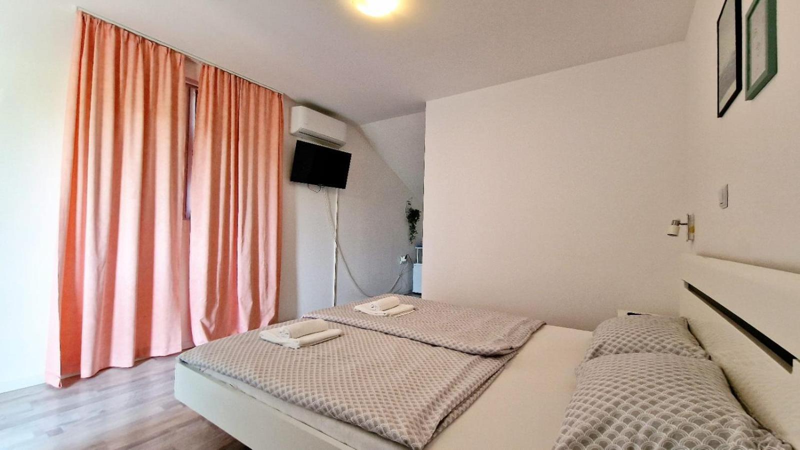 Cozy Room Peny Karlovac Luaran gambar